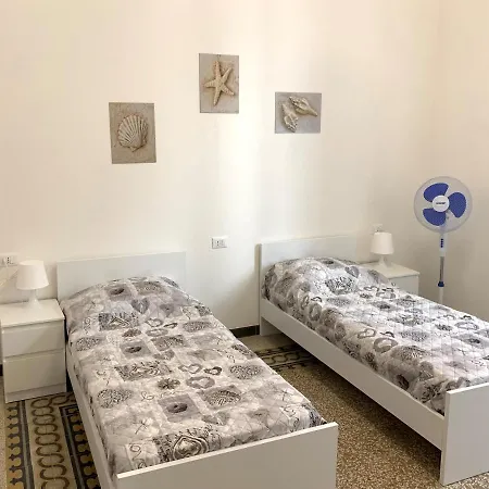 Oliver Sulla Via Del Mare